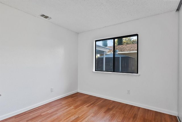 3589 Binghamton Dr, Sacramento, CA 95834