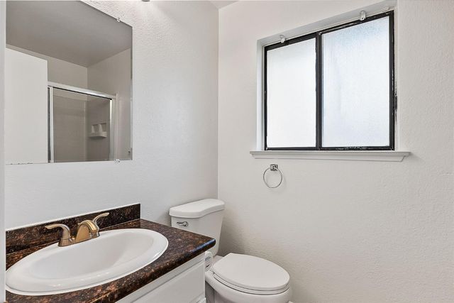 3589 Binghamton Dr, Sacramento, CA 95834