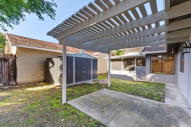 3589 Binghamton Dr, Sacramento, CA 95834