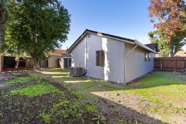 3589 Binghamton Dr, Sacramento, CA 95834