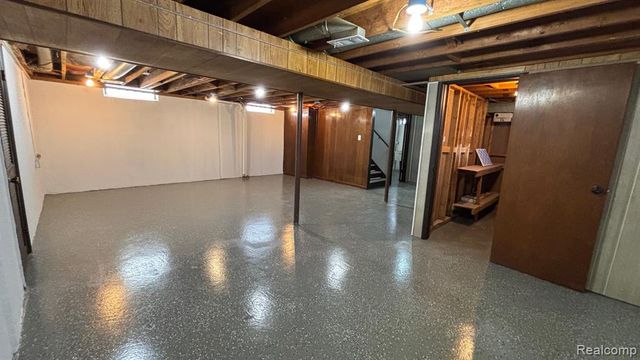 28758 Leona Street, Garden City, MI 48135