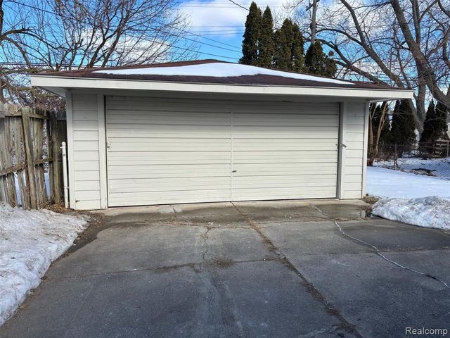 28758 Leona Street, Garden City, MI 48135