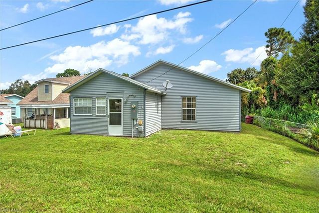 509 Capitol ST, North Fort Myers, FL 33903