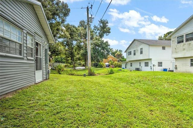 509 Capitol ST, North Fort Myers, FL 33903