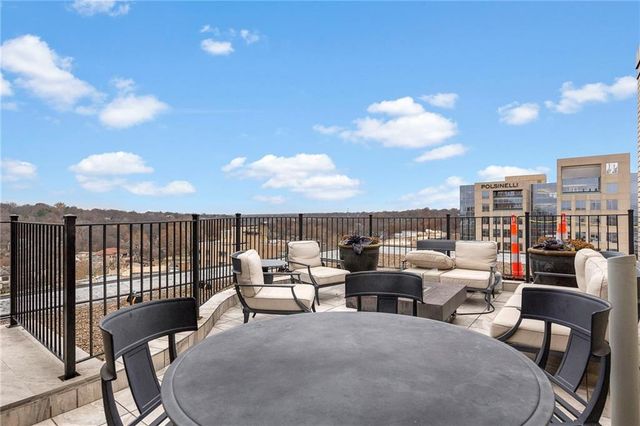 803 W 48th Street 706, Kansas City, MO 64112