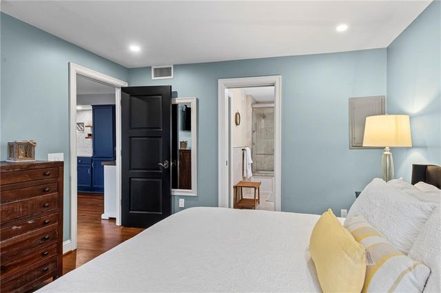 803 W 48th Street 706, Kansas City, MO 64112