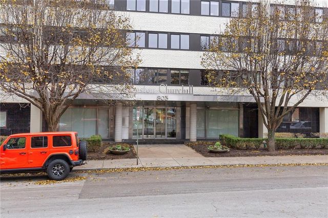 803 W 48th Street 706, Kansas City, MO 64112