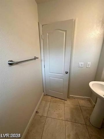 6320 Legend Falls Street, North Las Vegas, NV 89081