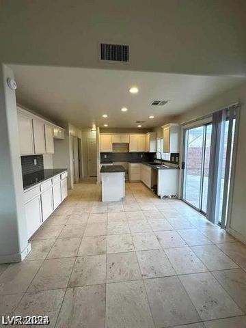 6320 Legend Falls Street, North Las Vegas, NV 89081