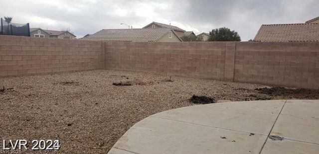 6320 Legend Falls Street, North Las Vegas, NV 89081