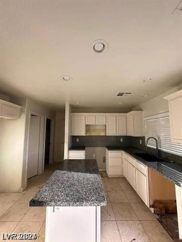 6320 Legend Falls Street, North Las Vegas, NV 89081