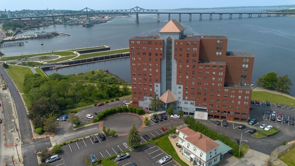 750 Davol St 324, Fall River, MA 02720