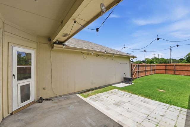 2120 New Holland Drive, Rockwall, TX 75032