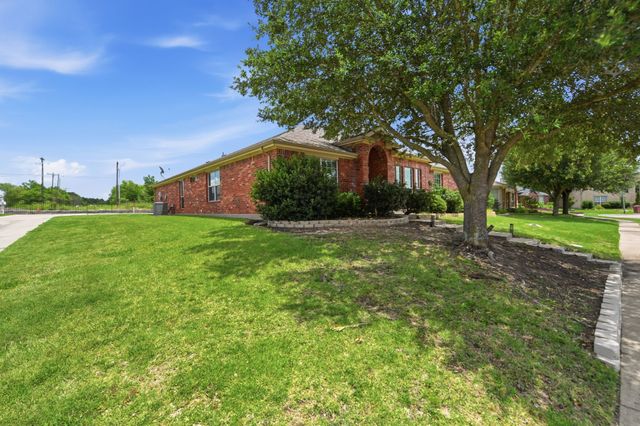 2120 New Holland Drive, Rockwall, TX 75032