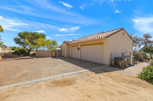 60495 Yucca Road, Mountain Center, CA 92561