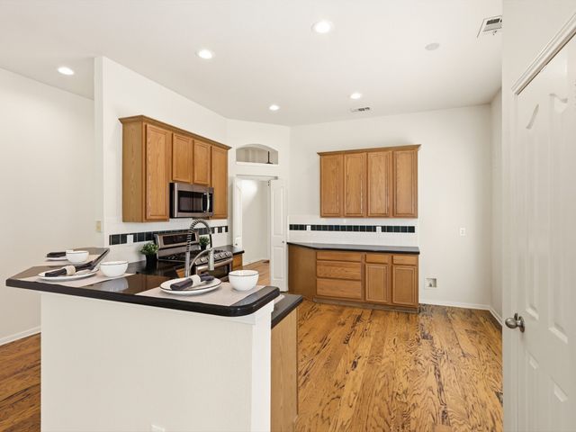 2135 Clubside Drive, Corinth, TX 76210