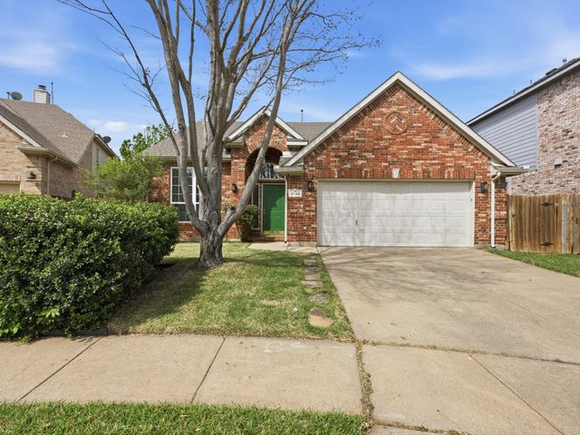 2135 Clubside Drive, Corinth, TX 76210