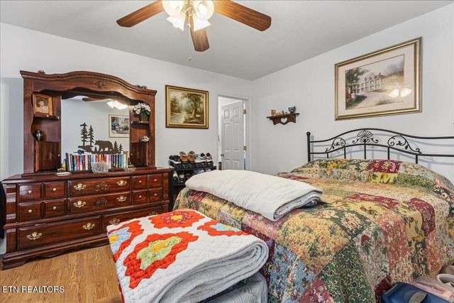 982 Wilson Station Road, Englewood, TN 37329