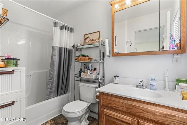 982 Wilson Station Road, Englewood, TN 37329