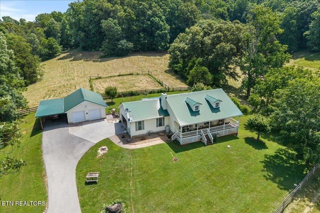 982 Wilson Station Road, Englewood, TN 37329