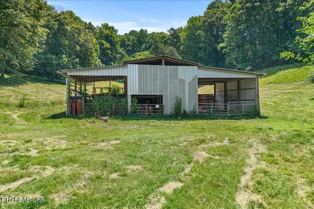 982 Wilson Station Road, Englewood, TN 37329