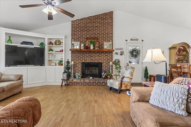982 Wilson Station Road, Englewood, TN 37329