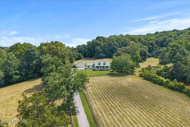 982 Wilson Station Road, Englewood, TN 37329