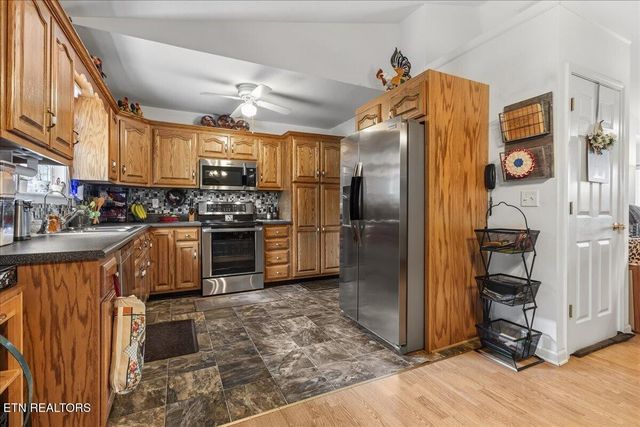 982 Wilson Station Road, Englewood, TN 37329