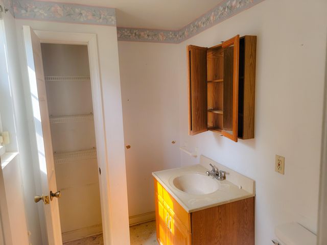2213 Suffolk Street, North Charleston, SC 29405