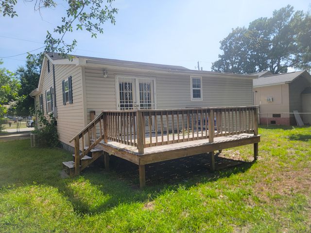 2213 Suffolk Street, North Charleston, SC 29405