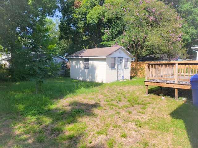 2213 Suffolk Street, North Charleston, SC 29405