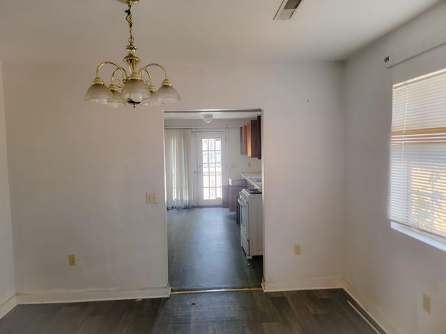 2213 Suffolk Street, North Charleston, SC 29405
