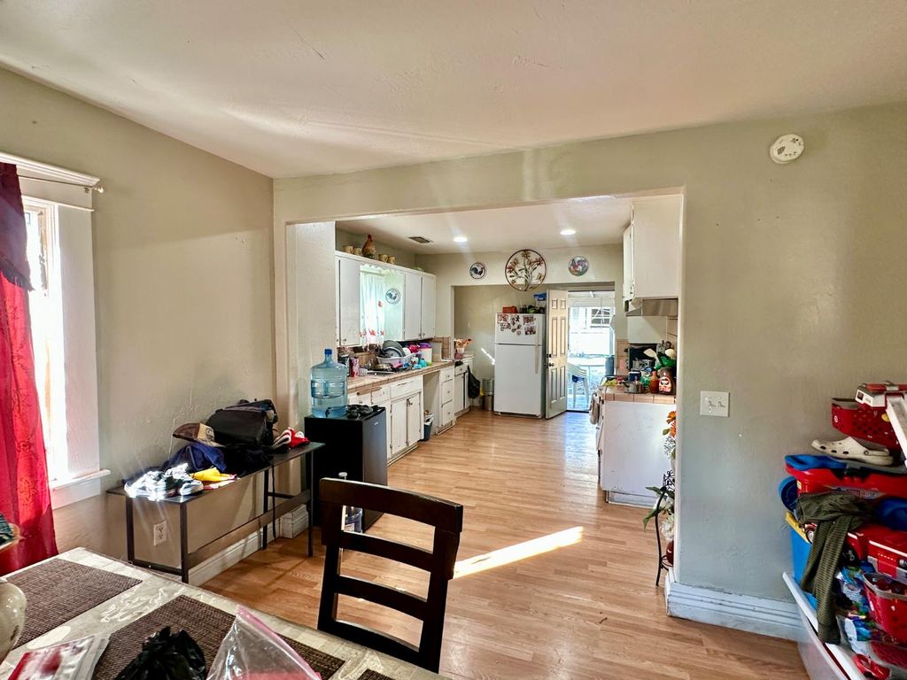 Image 10 of property listing at 4585 E Balch Avenue, Fresno, CA 93702