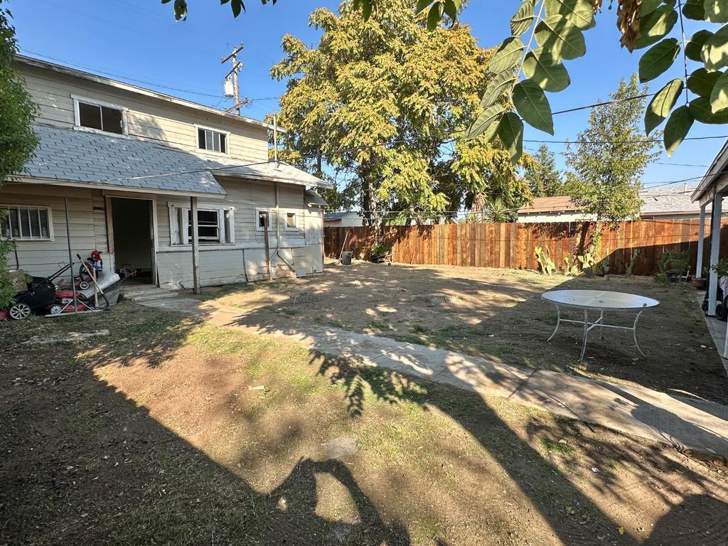 Image 34 of property listing at 4585 E Balch Avenue, Fresno, CA 93702