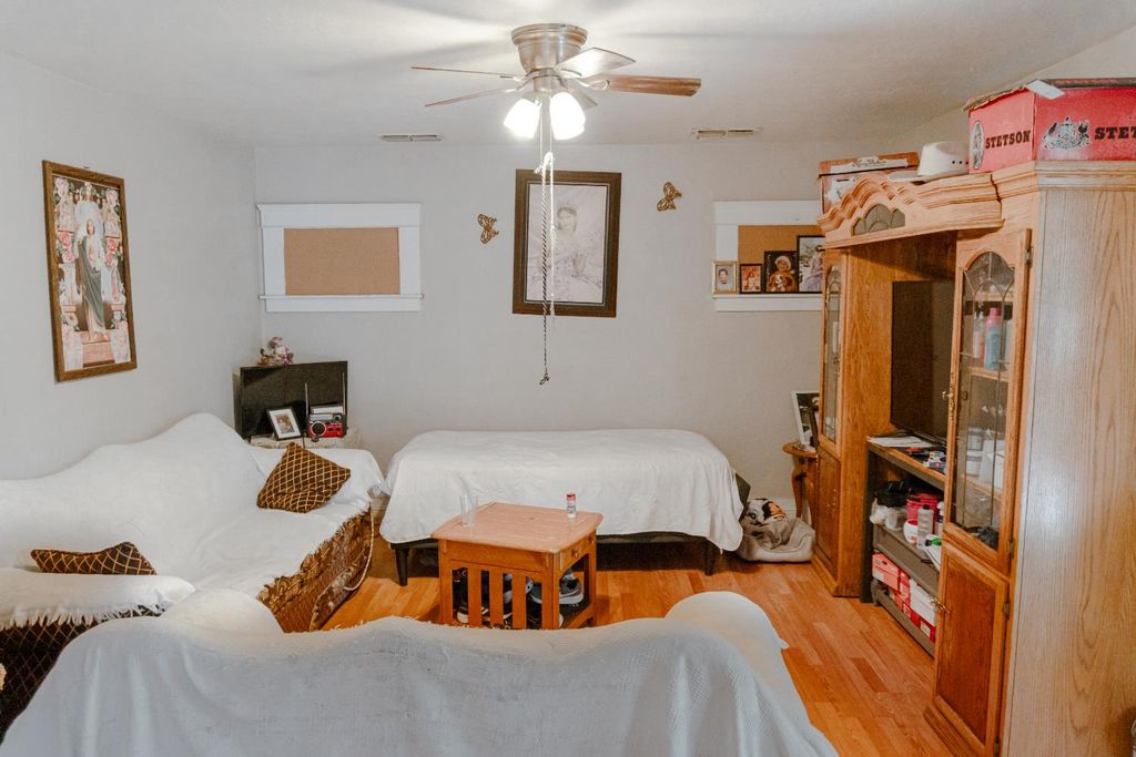 Image 7 of property listing at 4585 E Balch Avenue, Fresno, CA 93702