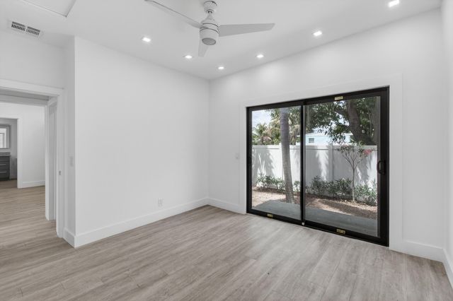 517 NW 1st Street, Delray Beach, FL 33444