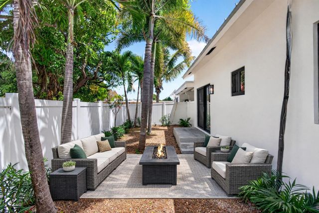 517 NW 1st Street, Delray Beach, FL 33444