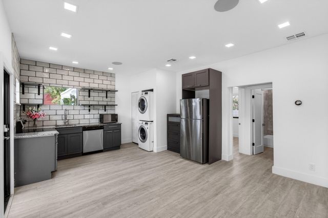 517 NW 1st Street, Delray Beach, FL 33444