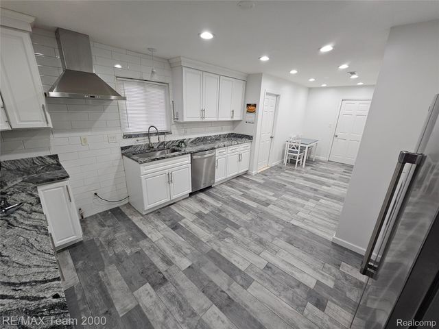 2780 Denton Road, Canton Charter Township, MI 48188