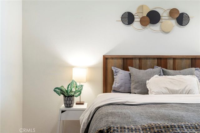 740 N Kings Road 208, Los Angeles, CA 90069