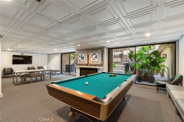 740 N Kings Road 208, Los Angeles, CA 90069