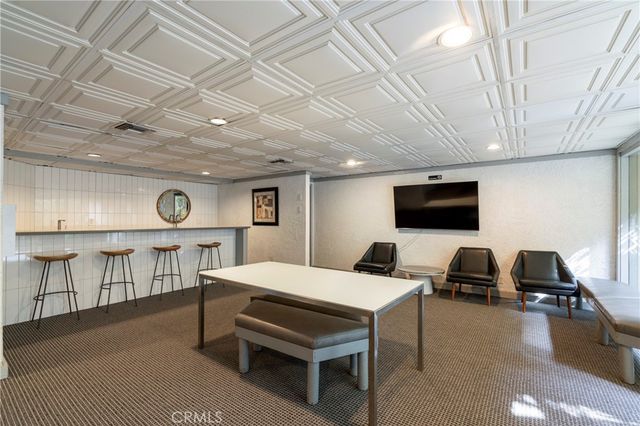 740 N Kings Road 208, Los Angeles, CA 90069