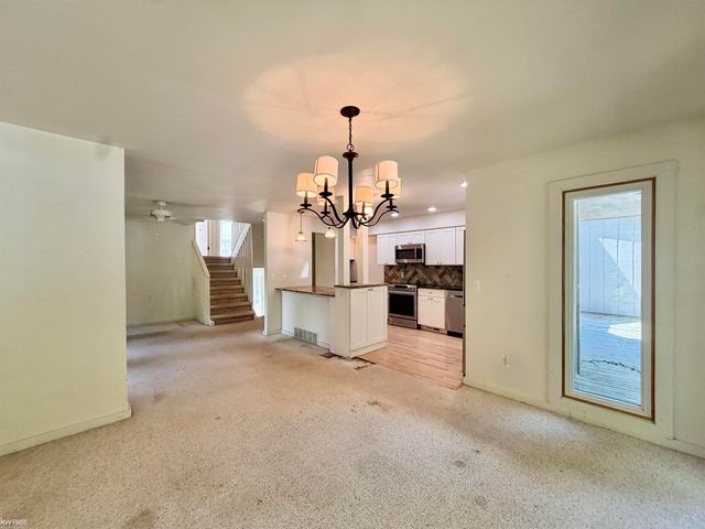 11820 Big Lake Road, Springfield Twp, MI 48350