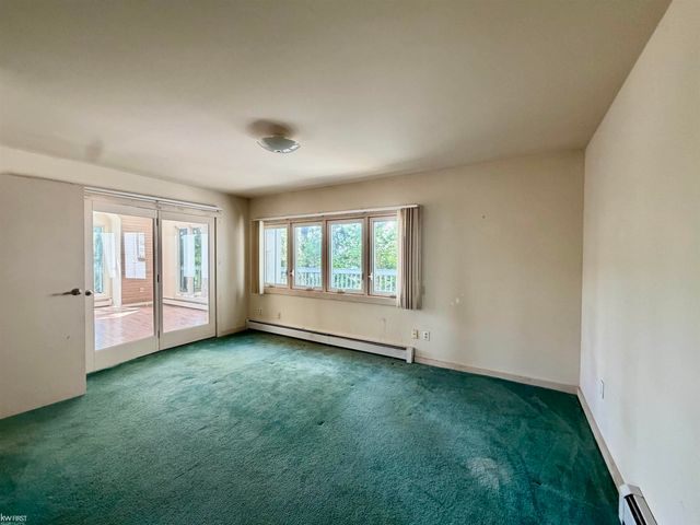 11820 Big Lake Road, Springfield Twp, MI 48350