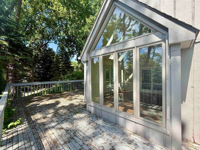 11820 Big Lake Road, Springfield Twp, MI 48350