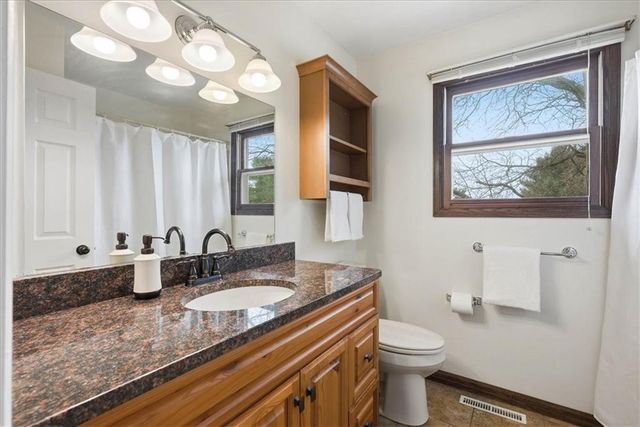 E4180 Woodfield Road, Eau Claire, WI 54701