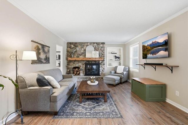 E4180 Woodfield Road, Eau Claire, WI 54701