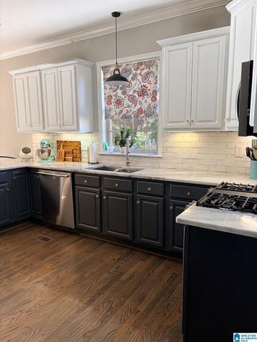 136 LAUCHLIN LANE, Pelham, AL 35124