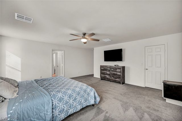 10283 Massachusetts, Las Vegas, NV 89141