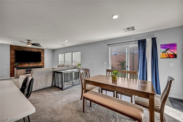 10283 Massachusetts, Las Vegas, NV 89141